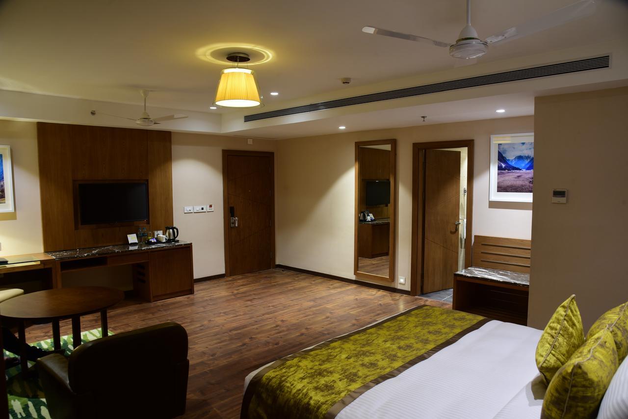 Lemon Tree Hotel Siliguri Extérieur photo