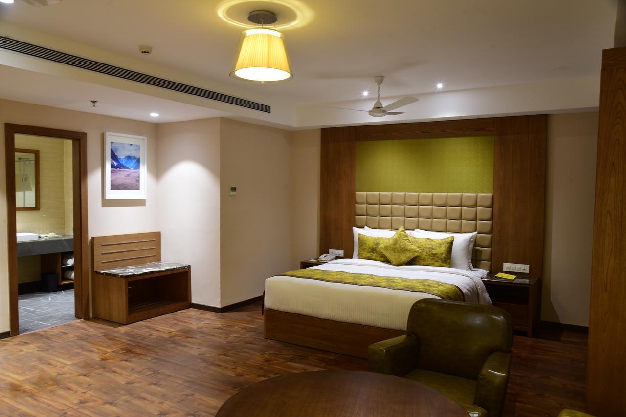 Lemon Tree Hotel Siliguri Extérieur photo