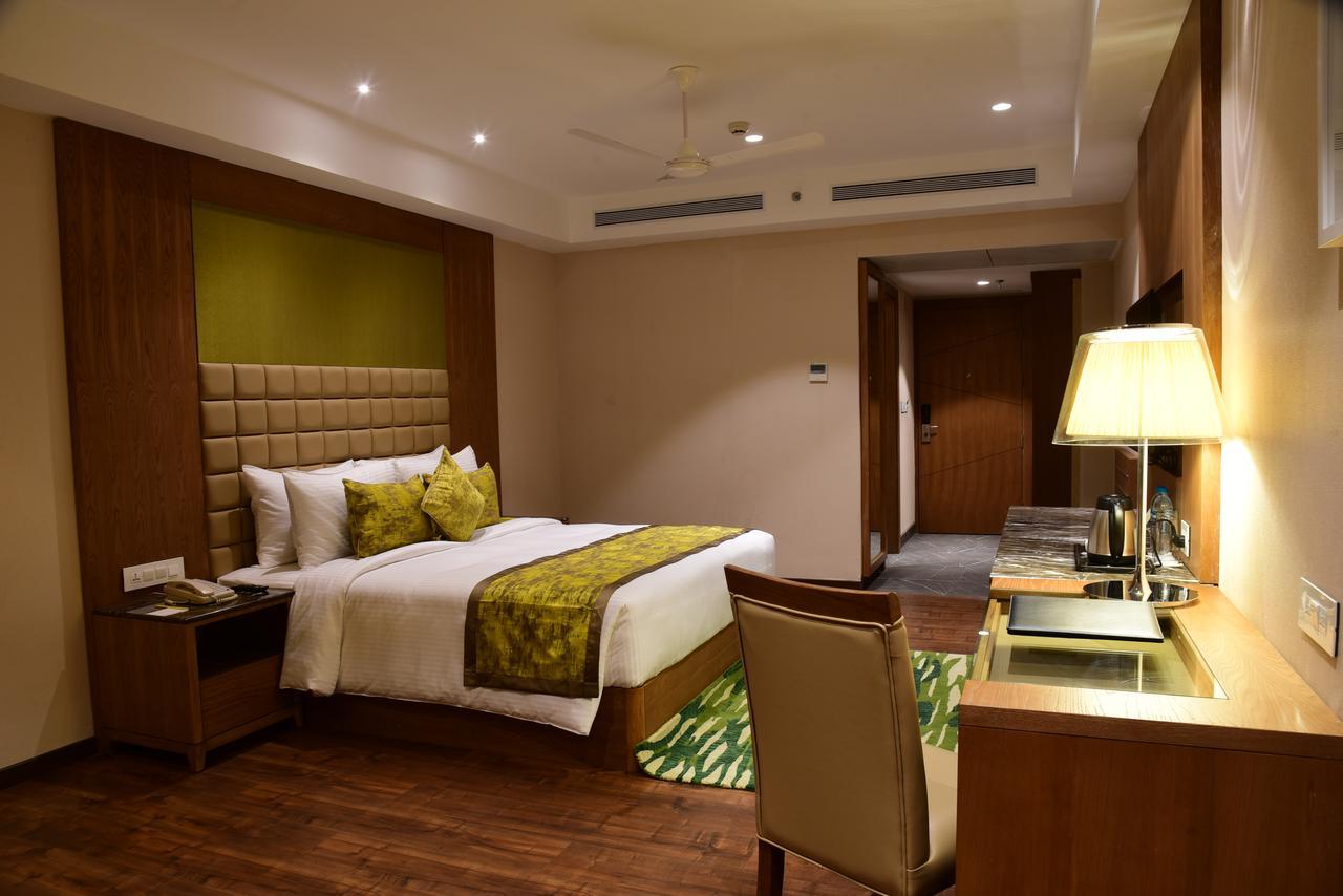 Lemon Tree Hotel Siliguri Extérieur photo